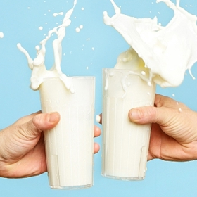 Mužské sperma je odsouzeno k záhubě skoro v momentě vzniku. Přitom je jeho potenciál obrovský – zmírní deprese a je zásobárnou vitaminů. Objevte těchto 6 překvapivých benefitů semene.