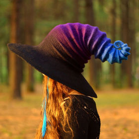 Tvorba jednoho klobouku zabere přibližně 3 dny.