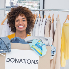 6. Dejte na charitu oblečení, které jste v posledních dvou letech neměli na sobě.