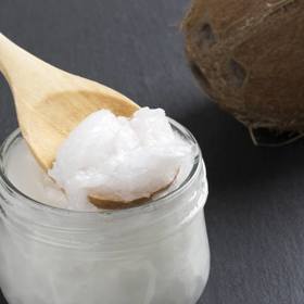 Základní ingrediencí je multifunkční kokosový olej...