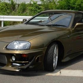 Tato barva nevypadá dobře ani na luxusních automobilech.