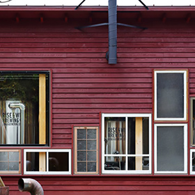 Autorem Kamikatz Public House je architekt Hiroshi Nakamura.