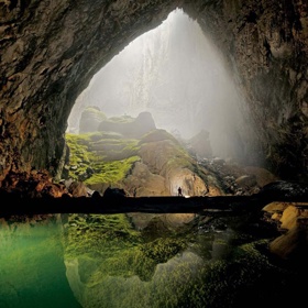 1. Jeskyně Son Doong ve Vietnamu.
