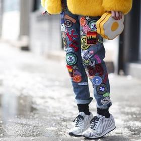 V USA se rozmohl nový módní trend - oblečení i doplňky s motivem sázeného vejce.