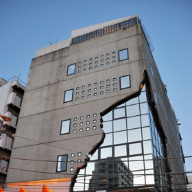 4. Ebisu East Gallery v Tokiu.