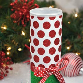 Můžete použít i víc typů dekoračních papírů a každou půlku či třetinu dózy udělat úplně jinak.