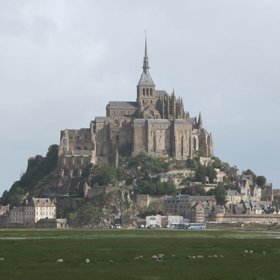 27. Mont Saint Michel Abbey (Francie).