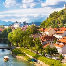 1. Slovinsko. Slovinci jsou považování za mimořádně pohostinné, velkorysé a tolerantní. Není tak divu, že tato země je podle letošního Globálního indexu míru jednou z nejklidnějších na světě.