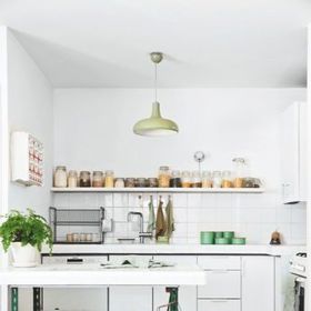 2. Používejte neutrální barvy. Prostor pak bude působit „otevřeněji“.