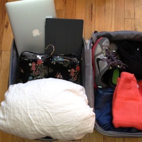 2. Budete pořád používat své kufry. Rozhodně nečekejte, že dorazíte do cílové destinace, dáte je na skříň a jen tak nesundáte. Čeká vás spousta dalších cest.