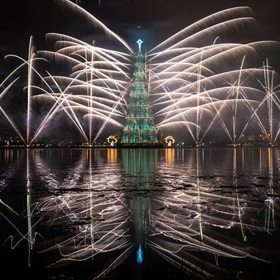 2. Ohňostroj nad Catagalo Parkem v Riu de Janeiru.