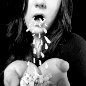 Noční můry o vypadávání zubů sužují mnoho z nás.