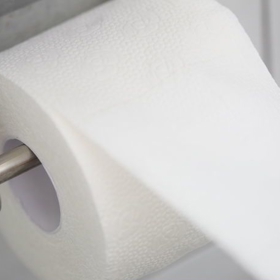 Toaletní papír samozřejmě můžete normálně používat.