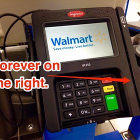 5. Štěrbiny, které je zapotřebí projet kreditní kartou, bývají zásadně na pravých stranách platebních terminálů.