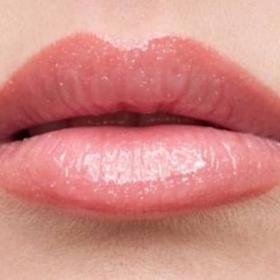 4. Orální sex. Během poskytování orálního sexu spálíte 100 kalorií za půl hodiny. Pro maximální efekt doporučujeme zkusit třeba nějakou jogistickou polohu nebo „klikování“ nad partnerem.