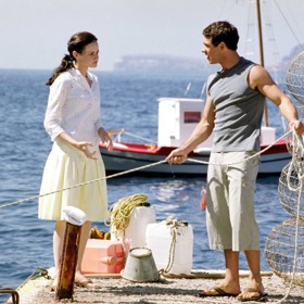 2. Ptejte se. Místní vám toho spoustu prozradí a někdy vás i dočasně zaměstnají. To se může hodit třeba v případě, že byste se rádi projeli na jachtě, ale nemáte na to dost peněz.