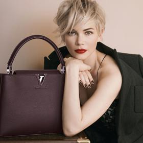 3. Nová kabelka. „Zrovna jsem si koupila novou kabelku od Louis Vuitton a jsem šťastnější než po sexu.“