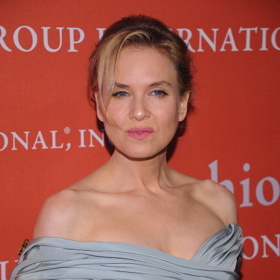 6. Renée Zellweger (47). V rozhovoru pro australskou rozhlasovou show Rove and Sam v roce 2016 se zastala bezdětných žen v pokročilém věku. „Ženy se cítí být odsuzovány, pokud se jim nepodaří všechno.“ Bridget se to povedlo. Co na tom, že otce musely odhalit testy DNA…