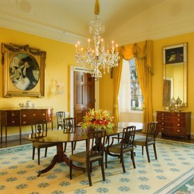 2. Vše musí být naplánováno do nejmenšího detailu. Nový prezident se totiž do Bílého domu vydává ve stejný den, kdy ho jeho předchůdce opouští.