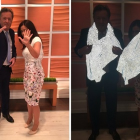 „Odrazky na kole fotku pokazily a jedna z mých prvních myšlenek byla vytvořit něco, co si lidé mohou vzít na sebe na focení, aby snímek dokonale zmařili.“