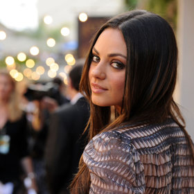 3. Mila Kunis. „Po holokaustu jste nemohli být v Rusku pobožní,“ řekla deníku The Sun americká herečka a dcera židovských rodičů, která excelovala například ve filmu Černá labuť.