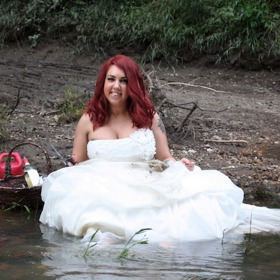 „Tyhle šaty za 30 tisíc potřebují nutně vyprat!“