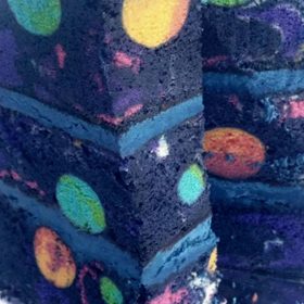 Uživatel s přezdívkou Pedigiggle se na síti Imgur pochlubil svým výtvorem pro čtyřletého oslavence. A okamžitě získal popularitu.