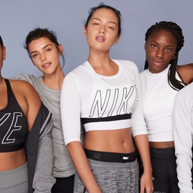 V červenci roku 2016 zveřejnil sportovní gigant Nike fotku plus-size modelky Palomy Elsesser.