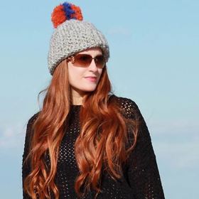 Podpalubní stropy se tehdy dělaly velmi nízké. Bambule na temeni je ochránila před nárazy. Později sloužily bambule jako rozlišovací doplněk uniforem, podle kterých bylo možné rychle určit příslušnost vojáka.