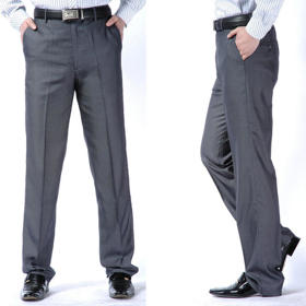 3. Puky na kalhotách. Opět nejde o módní detail. Ale stopu po dlouhé cestě, kterou kalhoty urazily.