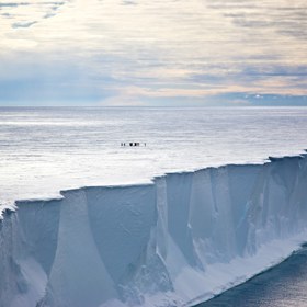 2. Rossův šelfový ledovec.