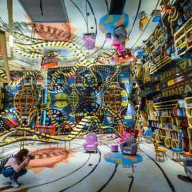 4. Zhongshuge (Hangzhou, Čína). Se vznášejícími se sloupy, zrcadlovými stropy a nekonečnými vestibuly hotový ráj pro děti. Knihkupectví najdete ve východní části města.