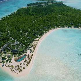 Atol Tetiaroa ve Francouzské Polynésii.