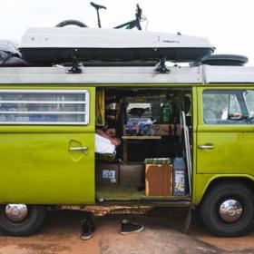 1. Ideální volba pro ty, co láká vdechovat ve spánku čerstvý vzduch a zároveň mají osypky při představě spaní pod širákem.