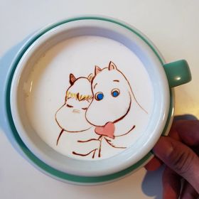 Malovaný poklad v hrnku kávy. Jihokorejec povyšuje latté art na umění hodné výstav