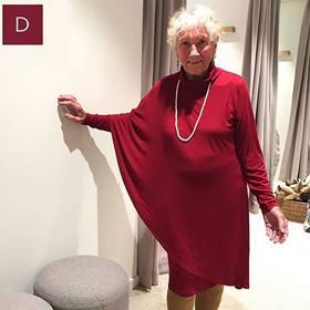 V těchto šatech zase čiší ze Sylvie nesmírná elegance.