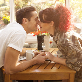 1. „S tebou je každý den jako nový začátek. Nikoliv jen všední den.“ (zdůrazníte jeho jedinečnost)