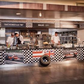 V O2 areně zahrál Hans Zimmer a proběhl souboj kuchařů