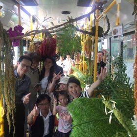 Čínský bus se proměnil v bránu do tropického pralesa. A cestující jásají!