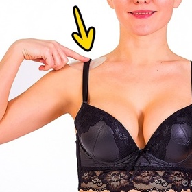 3. Ramínko, které dře. Většinou to bývá znak nevhodně padnoucí podprsenky – ramínka by nikdy neměla nést váhu prsu. Někdy se ale i v opačném případě ramínko nepříjemně zařezává. Utrum mu dáte speciální silikonovou vložkou.