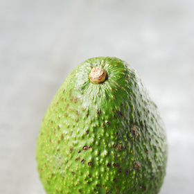 2. Dozrát může ale ještě rychleji. Jen mu musíte trošku pomoct. Zabalte ho do alobalu a pečte při 90 stupních asi 10 minut.