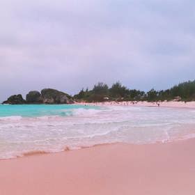 4. Záliv Horseshoe Bay (Bermudy).