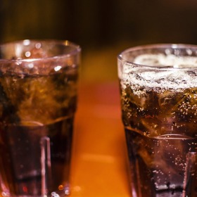 5. Rum s dietní kolou: 930 ml.