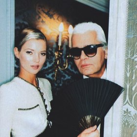 Lagerfeldova múza 90.let Kate Moss
