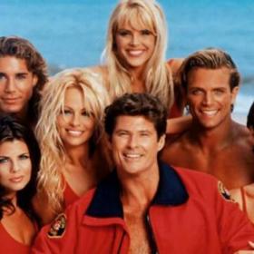 Vypracovaná těla plavčíků z Californie jsme sledovali denně