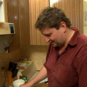 Opilý Michal si dal pár panáčků na kuráž