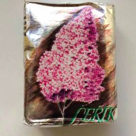 Kdo neměl mýdlo Šeřík ve skříni, jako by nebyl