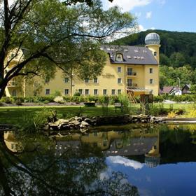 Hotel Hrubá Voda se pyšní krásným okolím.