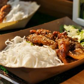 Celý den bude provoněn vůní koriandru, zázvoru, chilli, galangy nebo kari