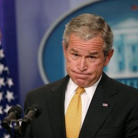 George W. Bush sice trávu na rovinu nepřiznal, ale z jeho výpovědi je to všem jasné